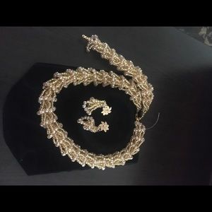 African necklace, earrings and bracelet